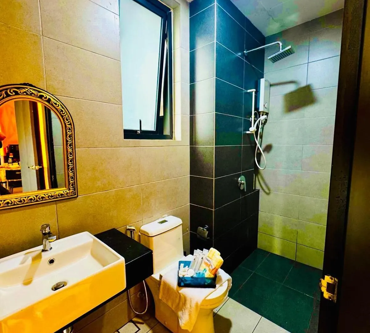Deluxe Suite For10 Stunning Sea &City Viewsnetflix Jelutong شقة